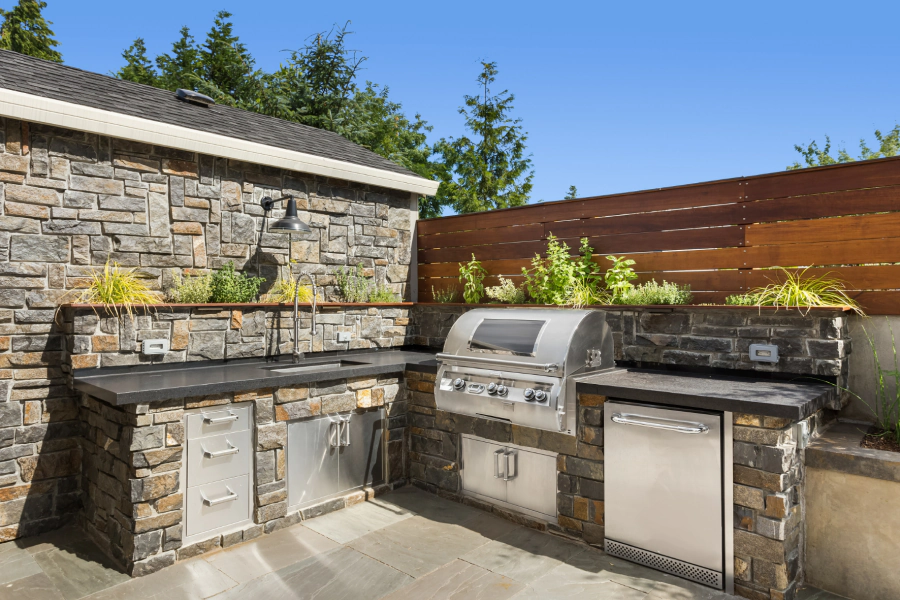 outdoor kitchen